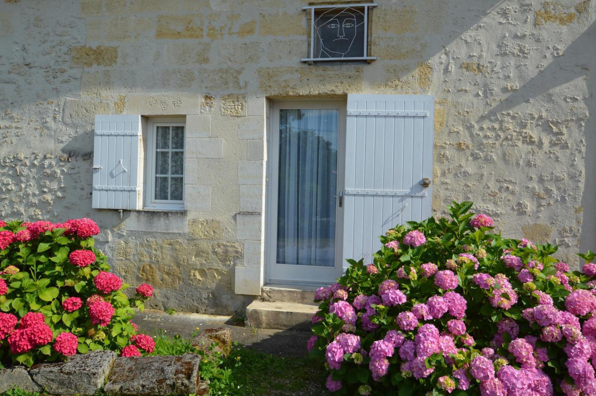 Cinegite Du Jardin Aux Etoiles - Proche De Saint Emilion Εξωτερικό φωτογραφία